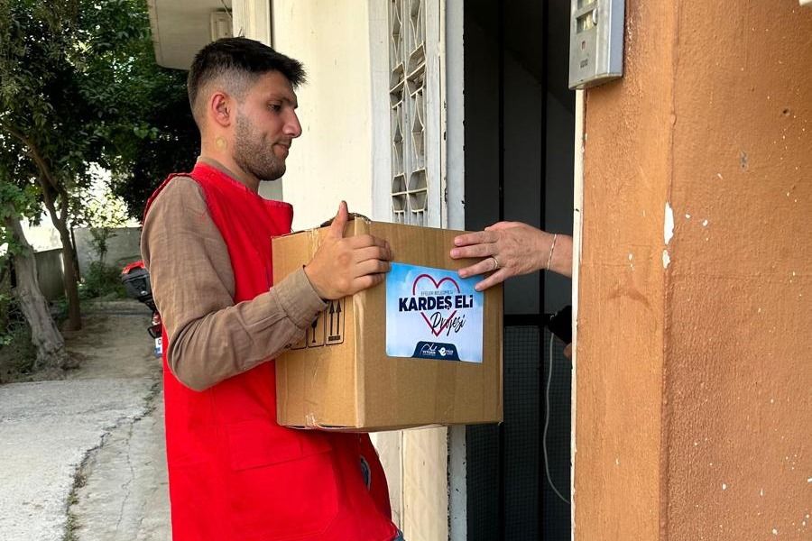 Başkan Anıl Yetişken’den sofralara bereket aile bütçesine katkı