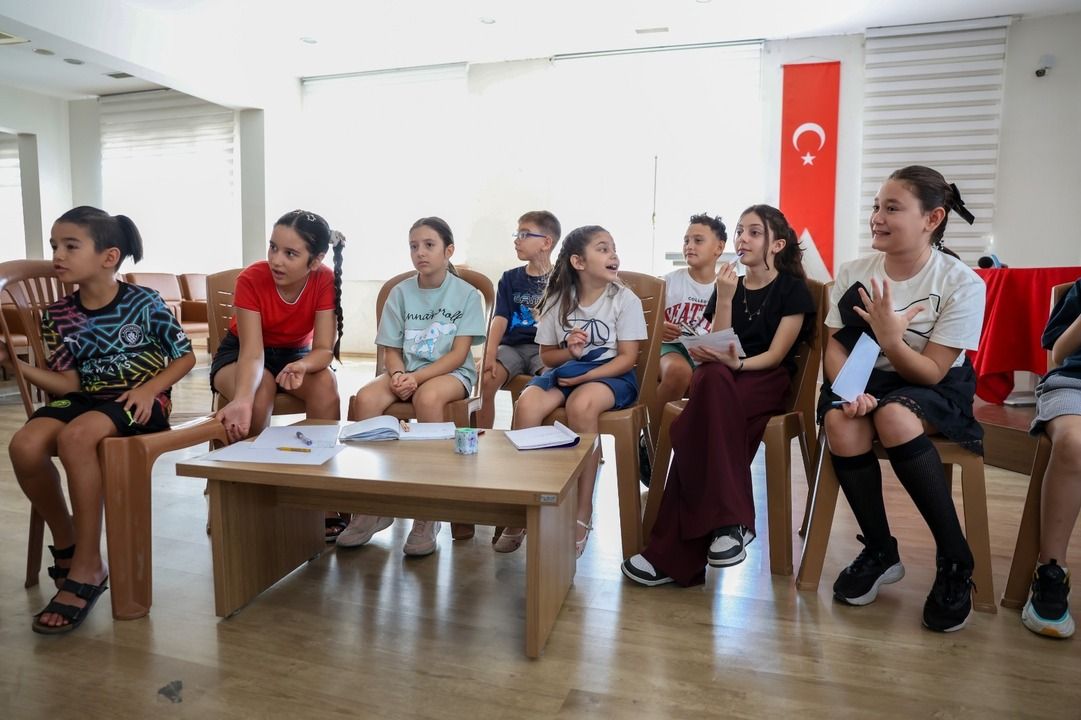 Başkan Yetişkin ile eğitimde fırsat eşitliği Efeler’de yükseliyor