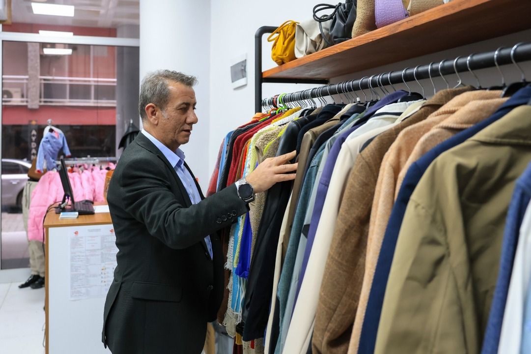 Efeler'de sosyal belediyecilik meşalesi
