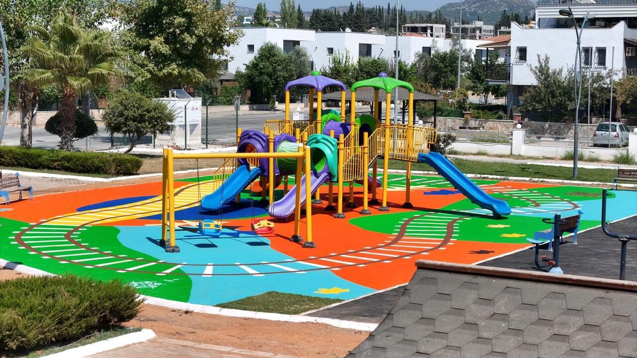 Kuşadası Karaova Mahalle Muhtarı’ndan Başkan Çerçioğlu’na Hizmet Teşekkürü
