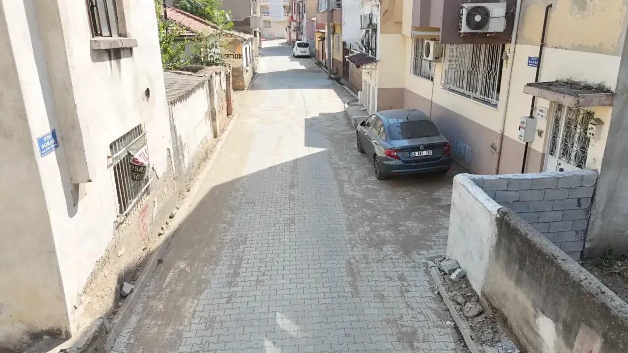 Nazilli Belediyesi’nden rekor seviyede yol çalışması